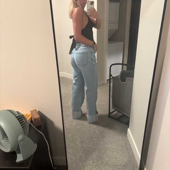 ❌SOLD❌Abercrombie & Fitch Curve Love 90s Relaxed Jean - Picture 3 of 7